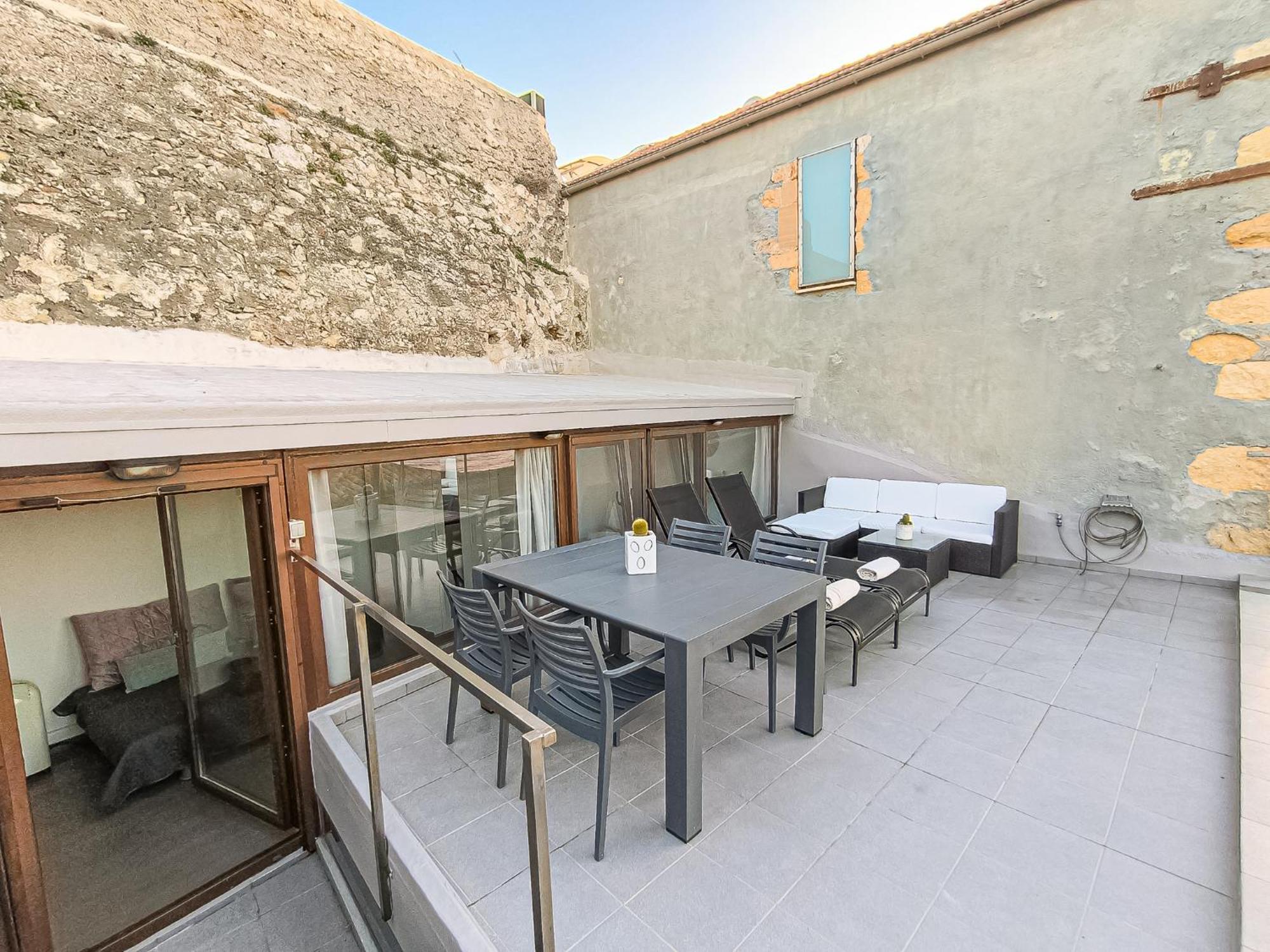 Charming Old Tannery House With Spacious Veranda And Stunning Sea View! Chania  Buitenkant foto