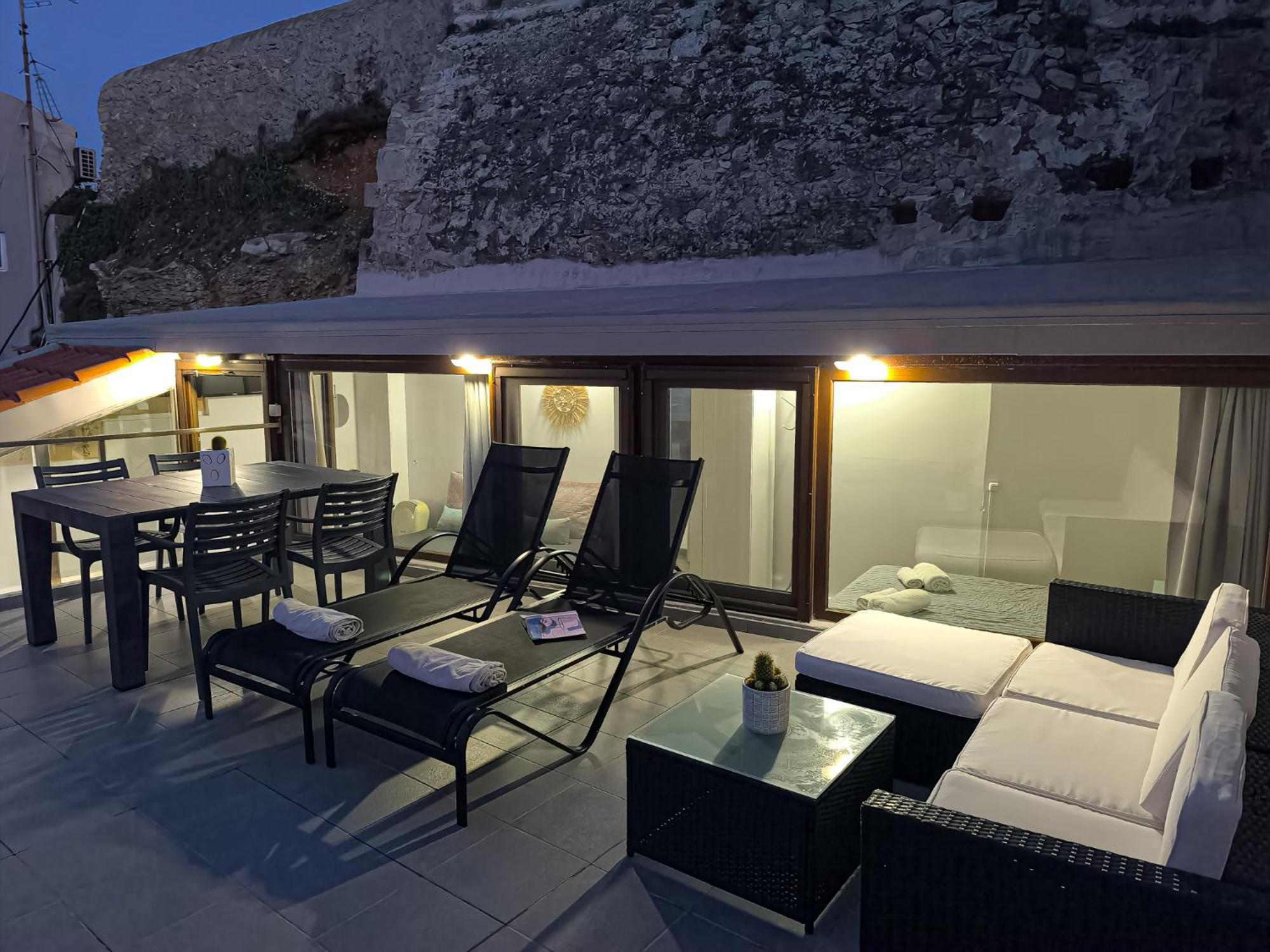 Charming Old Tannery House With Spacious Veranda And Stunning Sea View! Chania  Buitenkant foto