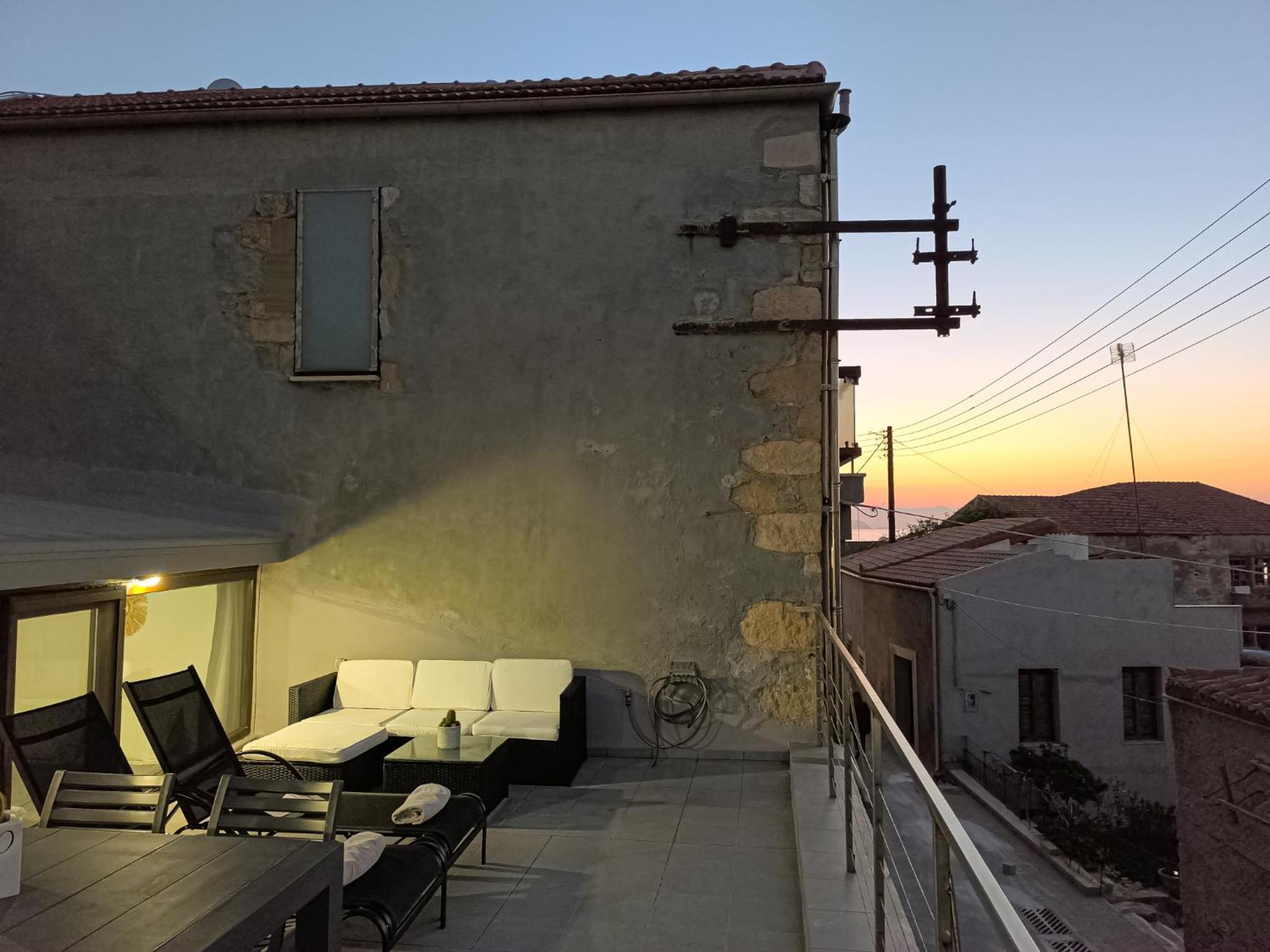 Charming Old Tannery House With Spacious Veranda And Stunning Sea View! Chania  Buitenkant foto
